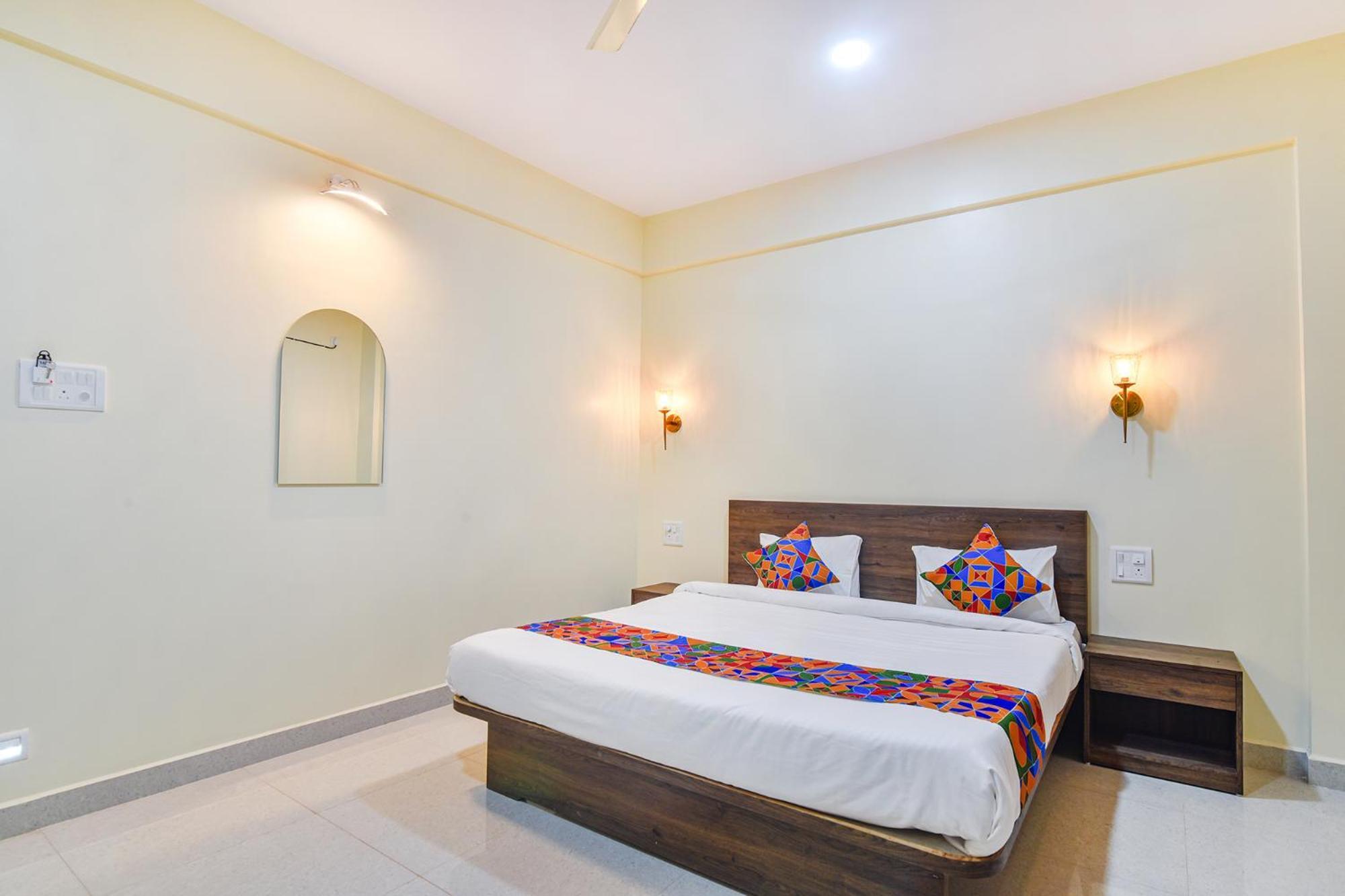 Fabhotel Baga Tulip - 500M From Baga Beach Exterior photo